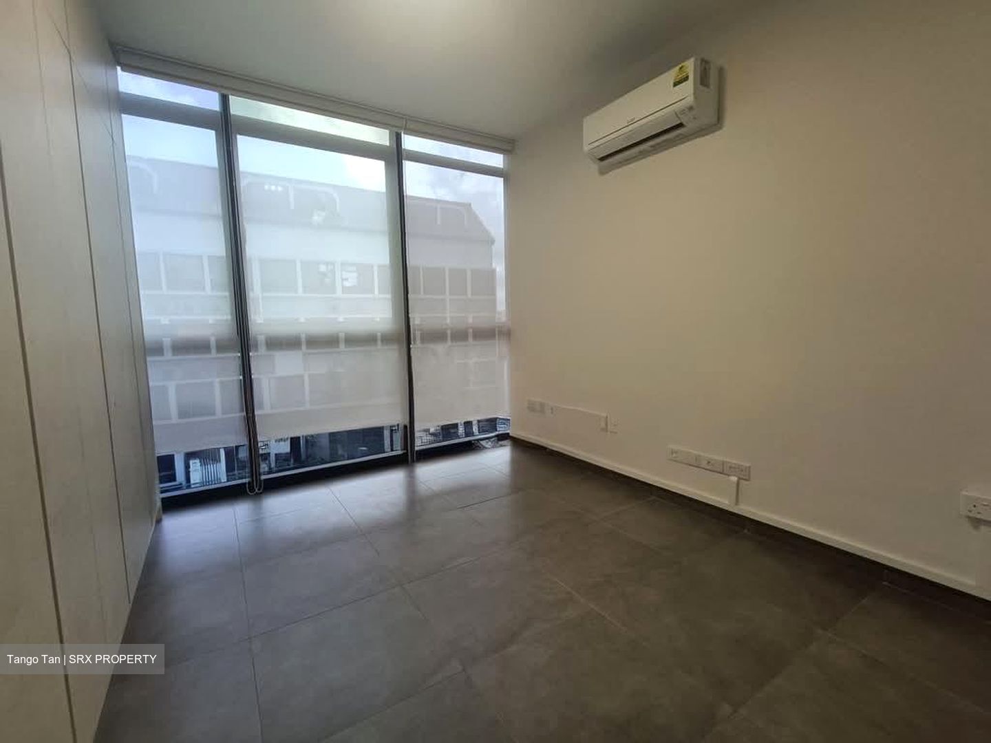 The Modules (D15), Office #575790311